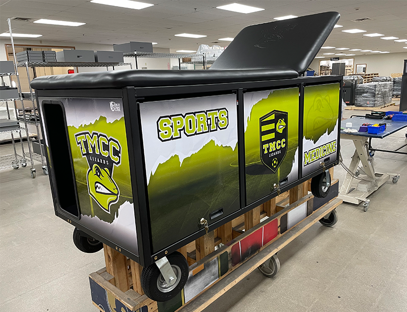 PHSAthleticEdge's tweet photo. Truckee Meadows Community College is nearly sideline ready with this new addition! Thanks for working with us and our partners at Henry Schein Athletics! #sidelinesolutions #wehavetheedge https://t.co/ZweTZ0z41r