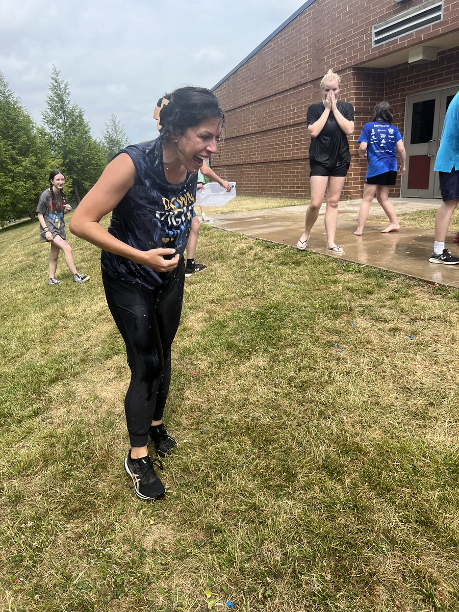 MStolnis's tweet photo. It was so much fun to say YES when a student asked to bring in “a few hundred” water balloons to have some end of the year fun. Epic afternoon….topped off with the bucket of water being dumped over my head 🤣 well played kids, well played 👏🏼 https://t.co/asnAfjHv8Q