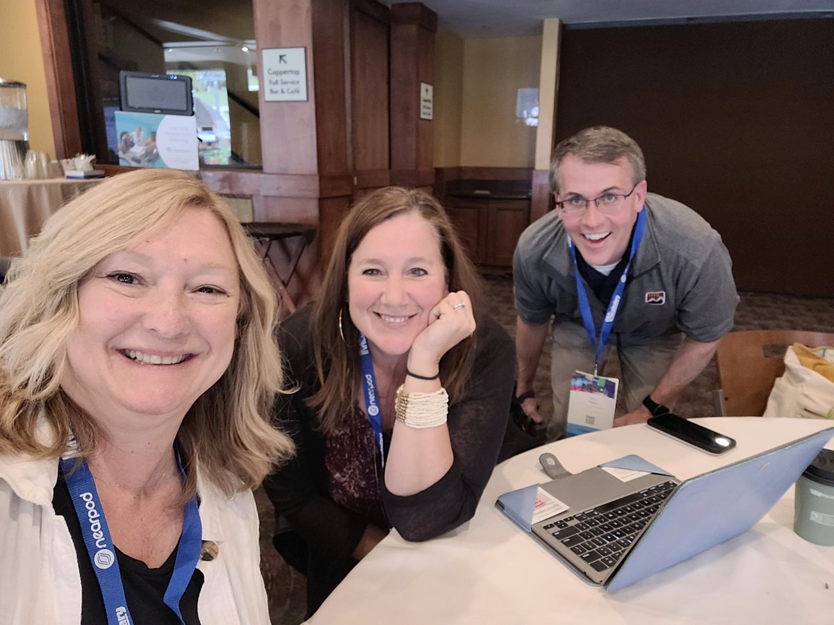 We are really enjoying Scott McLeod's session 'Redesigning for Deeper Learning and Student Engagement ' with my @SVVSD friends! #StVrainStorm @InnEdCO @SuzannahEvans2 #4shifts @mcleod