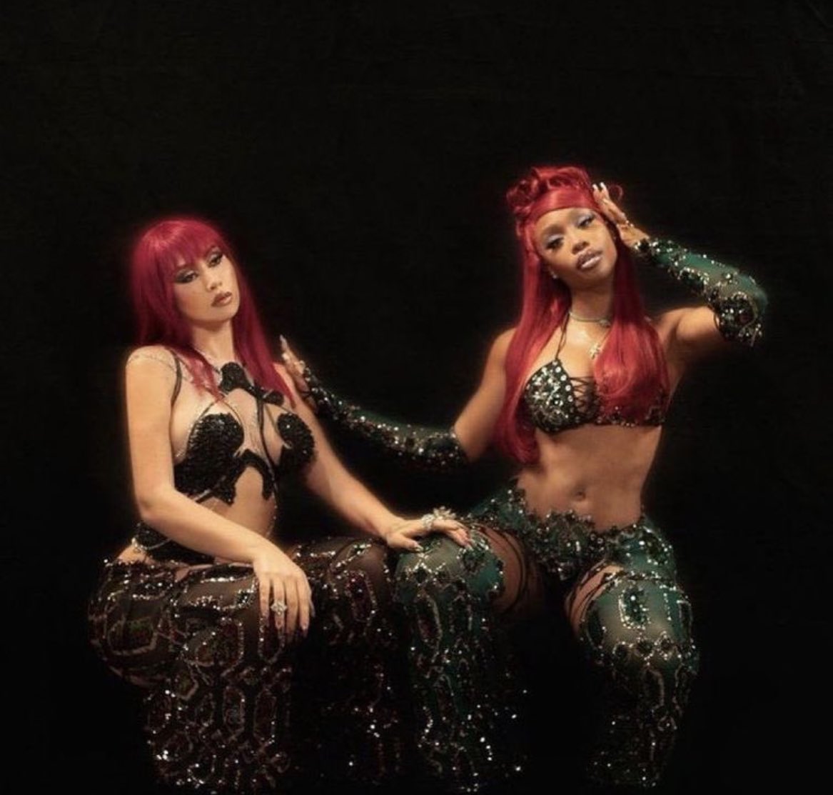 szalishhh's tweet photo. Kali Uchis and SZA are sisters from the same mother different daddies! https://t.co/ZRGcBfm71H