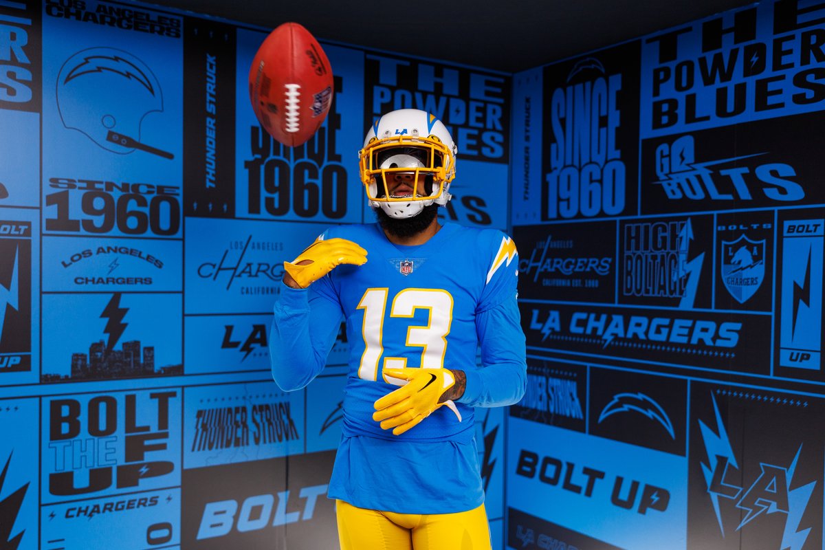 chargers tweet picture