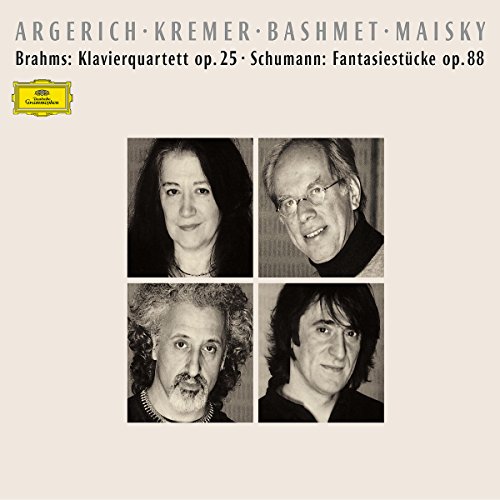 veniceclassic's tweet photo. #OnAir 'Fantasiestücke' per violino, violoncello e pianoforte Op.88 by Robert Schumann (1810-1856) #Argerich #Kremer #Bashmet #Maisky -> Listen live: https://t.co/928mDyXz6S https://t.co/nFzL7dIndy