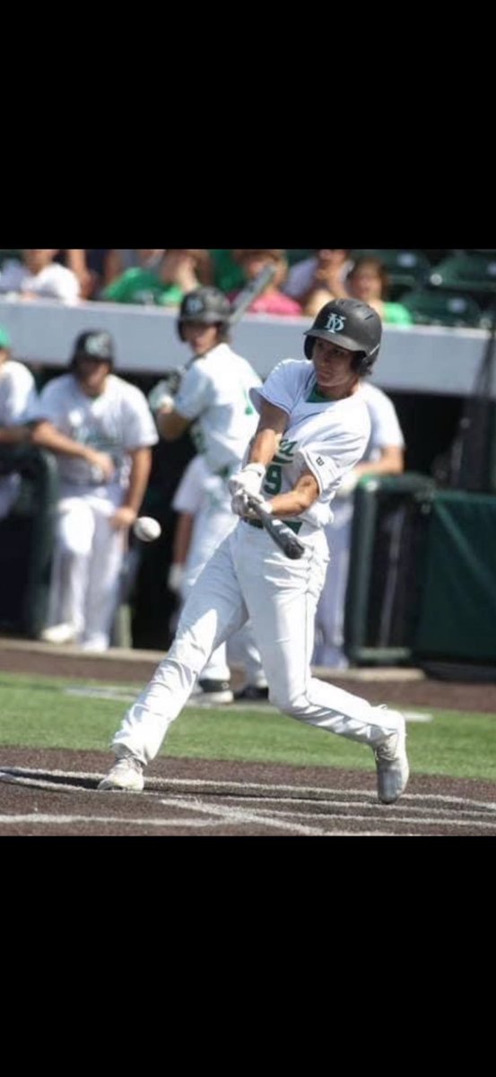 ChrisDanko6's tweet photo. The season has finally ended but what an amazing season. Made it all the way to state with my childhood buddies. Here’s my top highlights from state and my best play of the season.
@PBRIllinois @PBR_Uncommitted @PG_Illinois @PG_Uncommitted @DrewLudwig2 @coachryan_NCSA https://t.co/UeKvyH2K5o