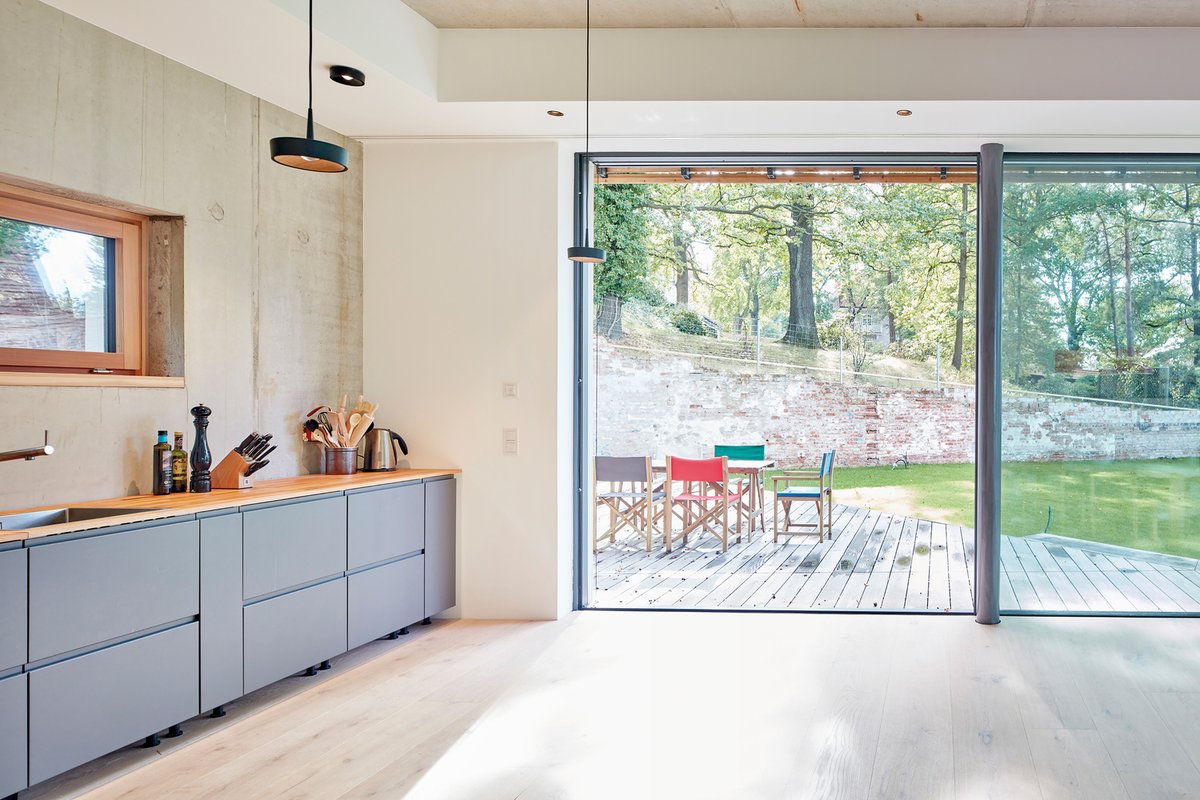 There is no shortage of natural light in this home. #interiors #housetour  cpix.me/a/171464116