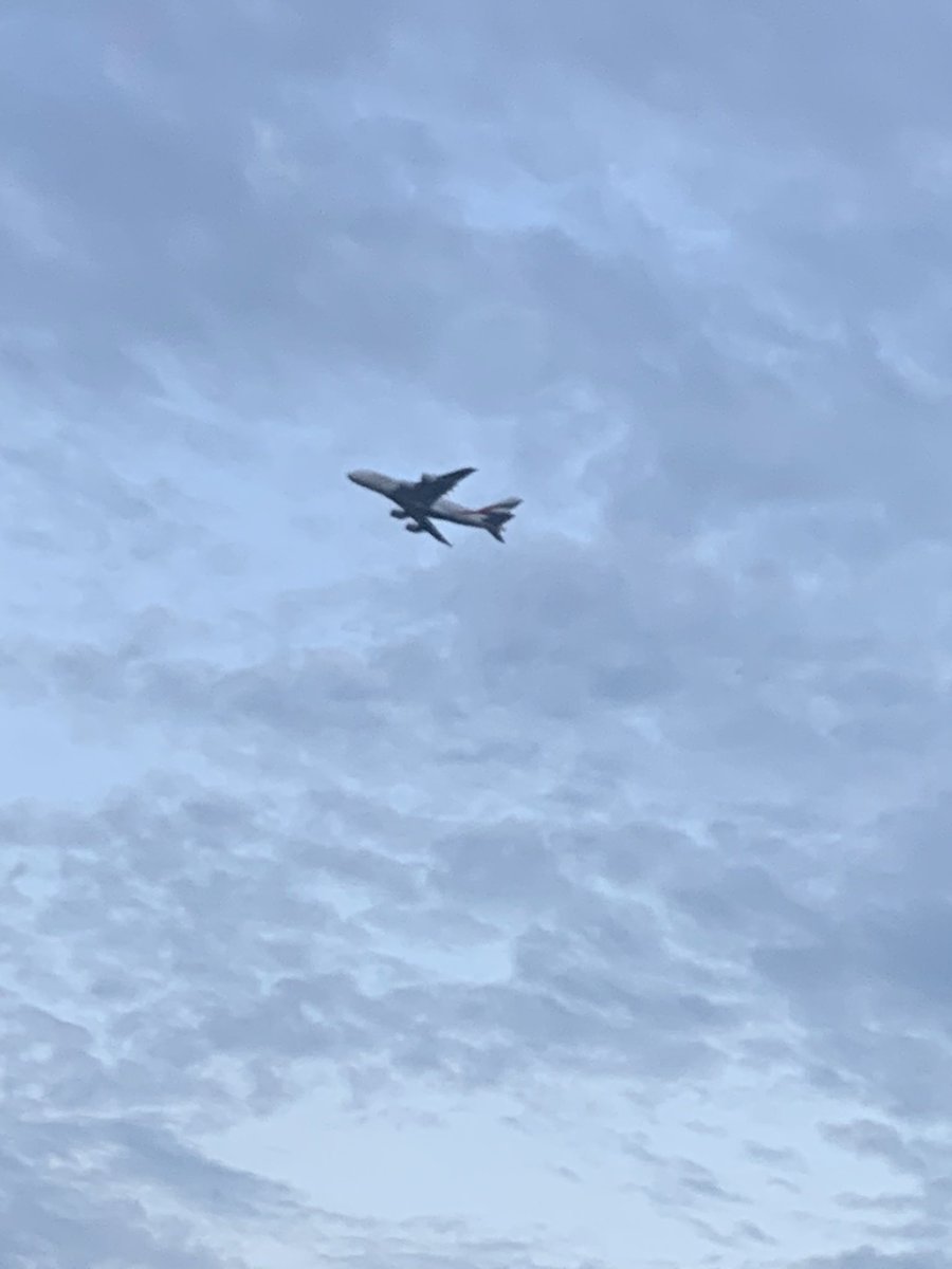 On way home and captured this beauty ✈️😊