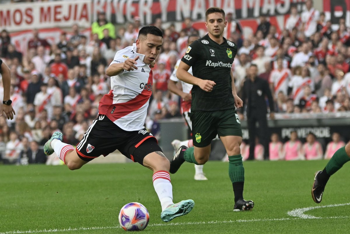 ⚽️ Reprogramación | River vs. Defensa y Justicia

📆 Sábado 17/6
⌚️ 21 hs.
📍 Mâs Monumental

ℹ️ Información para socios con TLM y para socios sin TLM y miembros de Somos River que hayan adquirido entradas para el partido ➡️ cariverplate.com.ar/reprogramacion…
