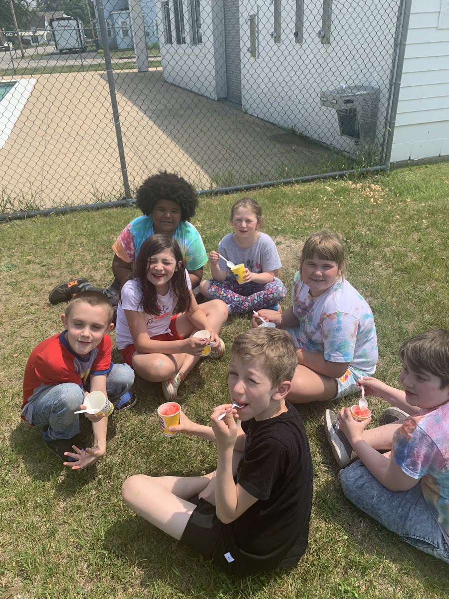 Nancy Loud School tweet media