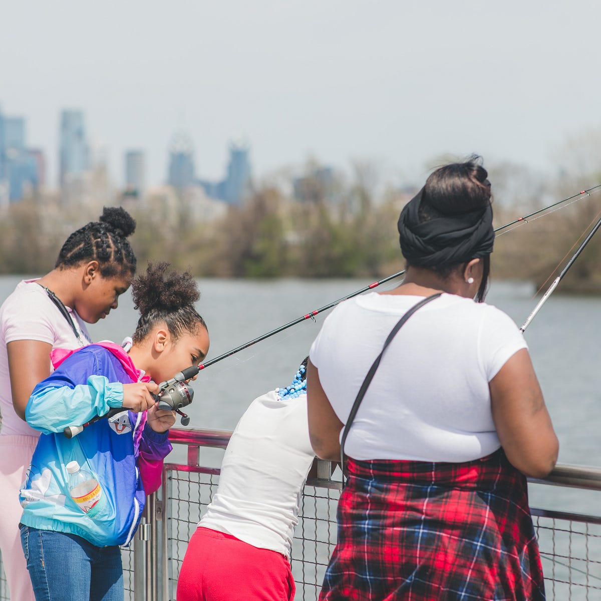CivicCommonsUS's tweet photo. Creating Connections Across Neighborhoods: 5 examples from American public spaces
@bikewalkmacon @rebuildfdn @CityofMiami @BartramsGarden @SJ_Downtown @TheJPBFdn @knightfdn @kresgefdn @WilliamPennFdn #connections #publicspace #socialcapital #cities https://t.co/7rLJcT0FqG https://t.co/eMzwMjPID8