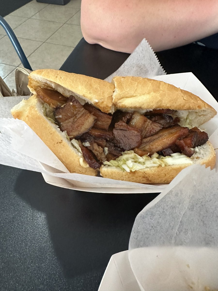 danielmcgaha1's tweet photo. #SBC23 off to a strong start.
#foodweek https://t.co/4gWRt8rxQA