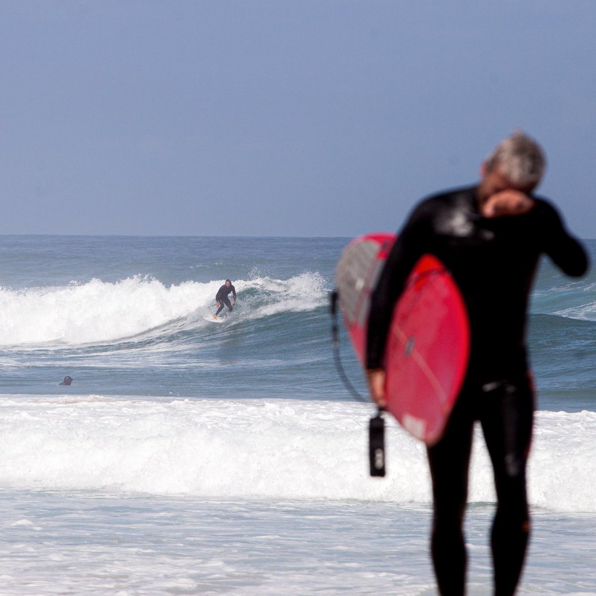 Really? It's monday again???? #OceanDeservesBetter #EcoWaveChasers #OceanRevival #SurfingSustainability #Waveguardians #Sustainasurf #RideResponsibly #ProtectOurOceans #GreenerTides #SurfandProtect #surfboards #surfers #surfing #FrontGrip #ecosurf #surfgrip #vanderwaalgrip