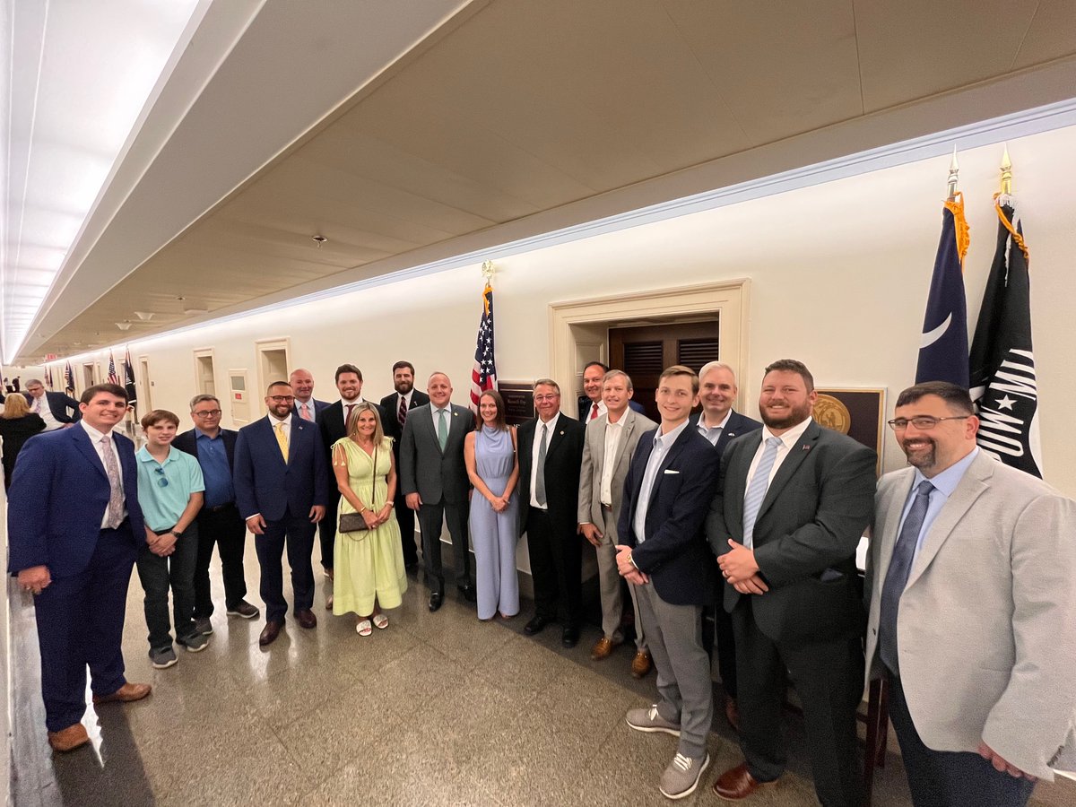 RepRussellFry's tweet photo. I enjoyed welcoming @HBAofSC to our nation's Capitol last week! 🔨🏠

The home building industry continues to be a driving force in the Palmetto State, creating over 42,000 jobs and contributing more than $3.2 billion to our state's economy. https://t.co/yRdLyWNffp