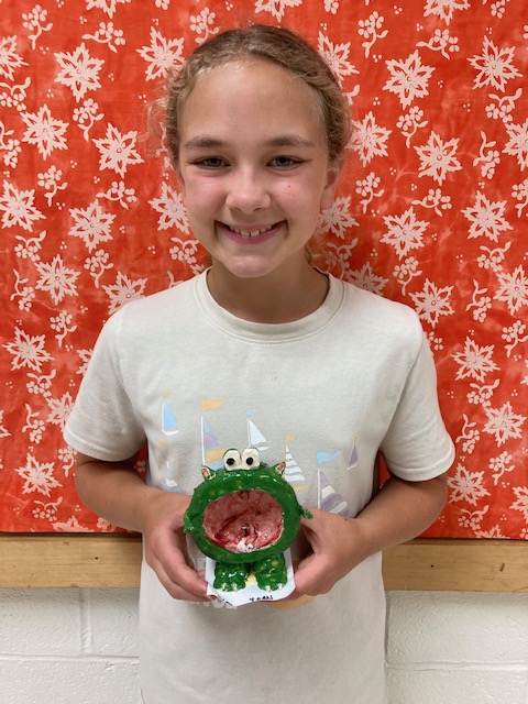 CECSD_Smith's tweet photo. Check out our student artists whose artwork was selected to be displayed at the Gala for the Arts, sponsored by CiTi Arts in Education. Congratulations Lia and Emilia! #WeAreCortland https://t.co/3KGzYuRvwq