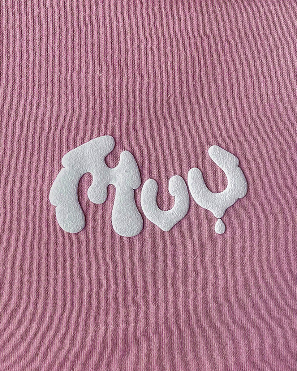 vcrlsv's tweet photo. Tqm serigrafía puff https://t.co/0sszs5Aeiq