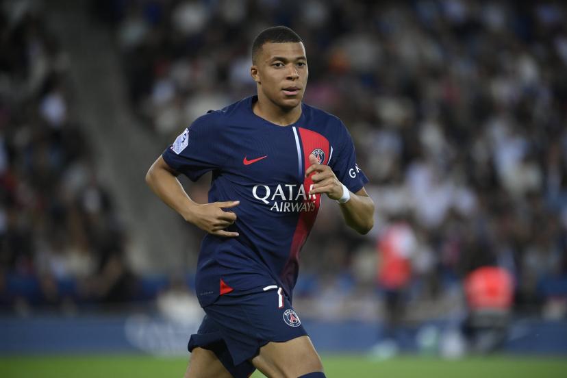 🔴 Communiqué du club.

Le Paris Saint-Germain invite Kylian Mbappé à aller se faire enculer.

👉 psg.fr/equipes/equipe…