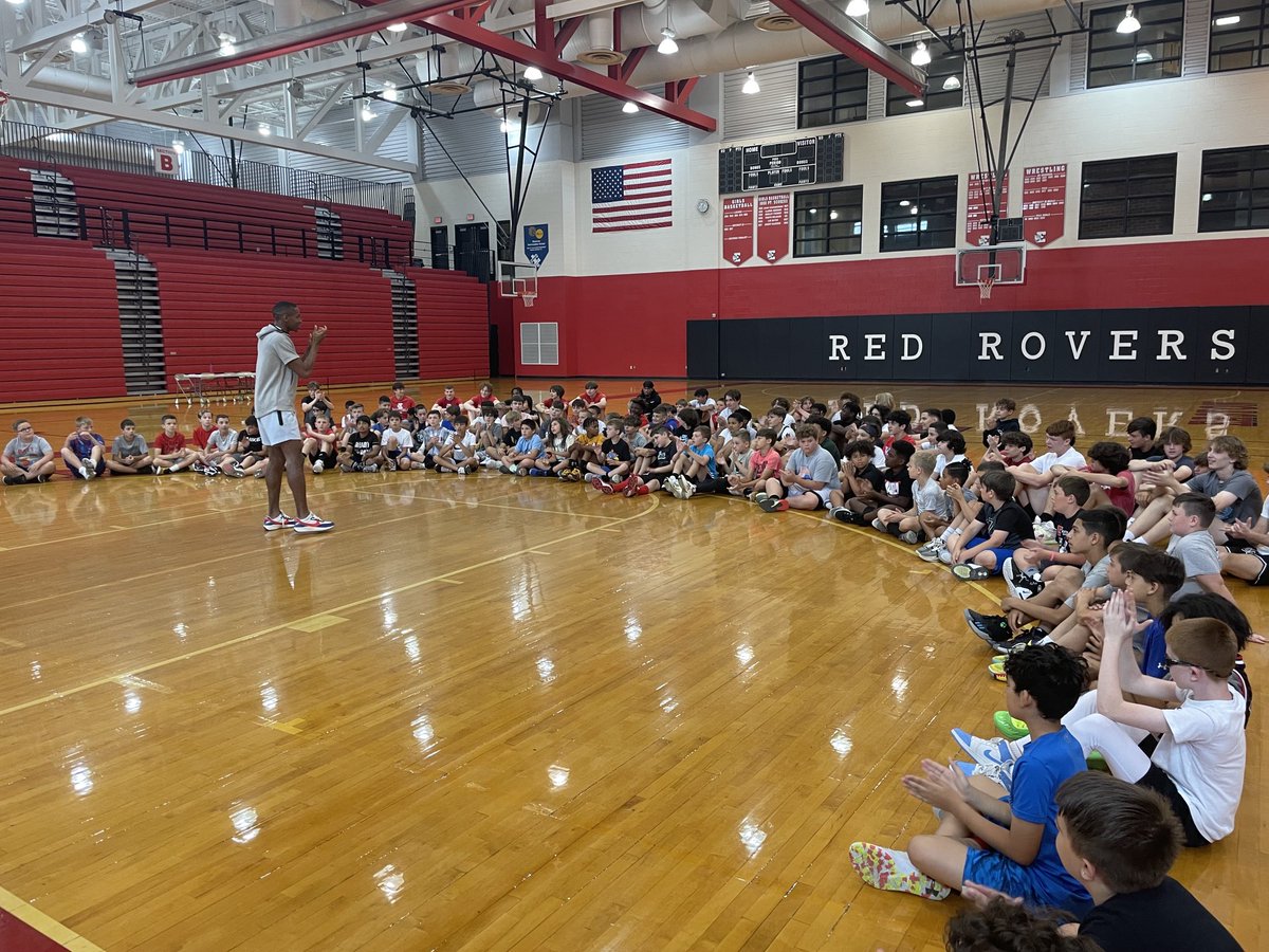 RoverHoops's tweet photo. It was an amazing 1st day of our Easton youth camp! A record 102 campers and former Rover and current NBA coach Noel Hightower in the house!🔥🏀 Once a Rover, Always a Rover❤️🤝 https://t.co/zTYPNgckts