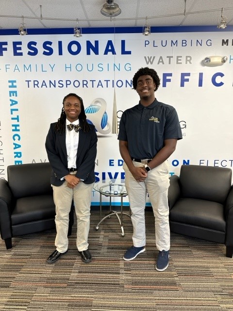 Custom Engineering (@customengr) on Twitter photo A big WELCOME to our summer interns, Triniti and Quincy! They come to us through the Internship Program #SLIP at <a href="/bgcstl/">Boys & Girls Clubs</a>. Triniti will be learning more about electrical engineering while Quincy focuses on mechanical engineering. A big WELCOME to our summer interns, Triniti and Quincy! They come to us through the Internship Program #SLIP at <a href="/bgcstl/">Boys & Girls Clubs</a>. Triniti will be learning more about electrical engineering while Quincy focuses on mechanical engineering.