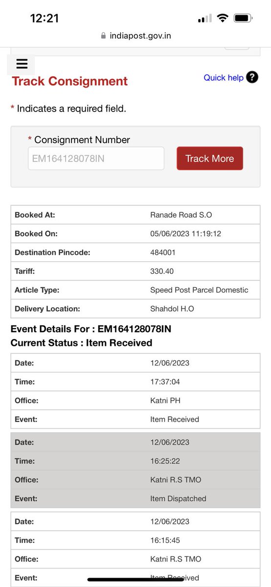 vrushalijourno's tweet photo. @IndiaPostOffice it's been more than a week, yet the parcel isn't delivered , trying to register complaints and   that's  not working , utterly fed up https://t.co/OI45WYLPaR