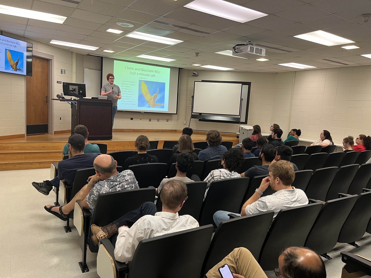 SongGuoUSM's tweet photo. Two weeks in we are talking about real science. Impressed with our REU students' first public speech. #USMChemREU #USMArtsSciences https://t.co/Ml3x8Nl5yG
