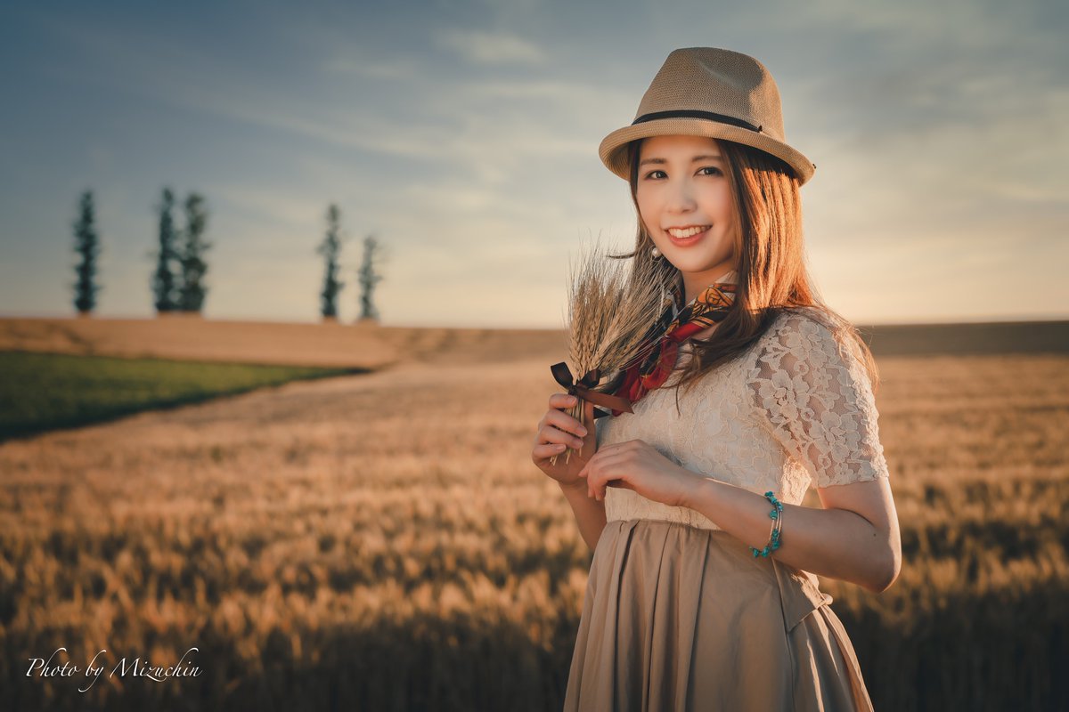 今朝の一枚

モデル 柏木智美さん

麦秋の季節

#美瑛町 
#α7iii
#SEL50F14Z
#みずちんフォト 
#アルファホビー部