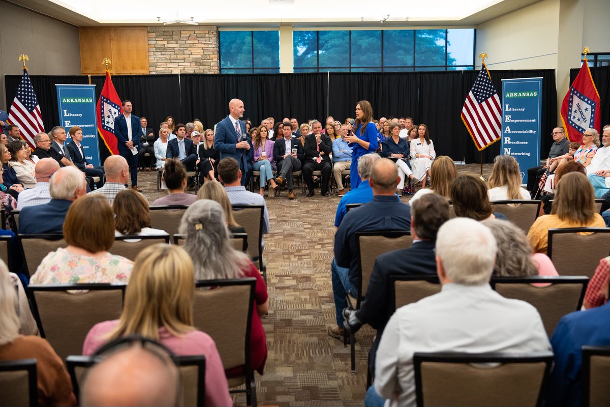 SarahHuckabee's tweet photo. Great to be in Siloam Springs this morning for another Arkansas LEARNS Town Hall!
Arkansas LEARNS makes a historic increase in teacher pay, unleashes hope for every kid growing up in our state, and ends the failed status quo.
It will be a blueprint for success for the nation. https://t.co/dvE8ncKQgW