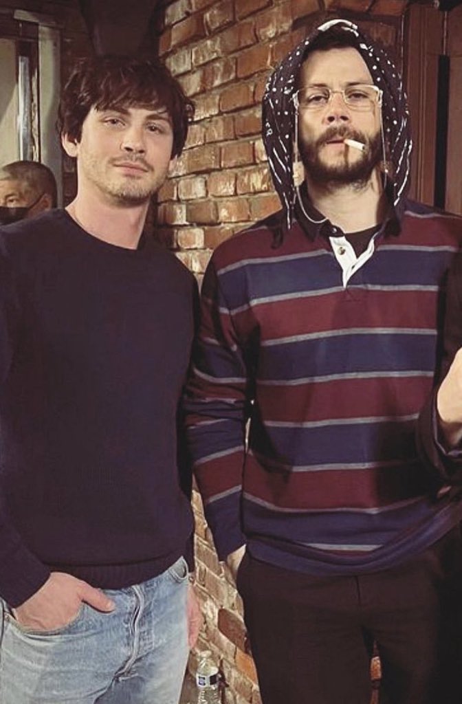 lnfosSeriesFR's tweet photo. #PHOTO Logan Lerman et  Dylan O’Brien ensemble https://t.co/uBxvNKWj8X