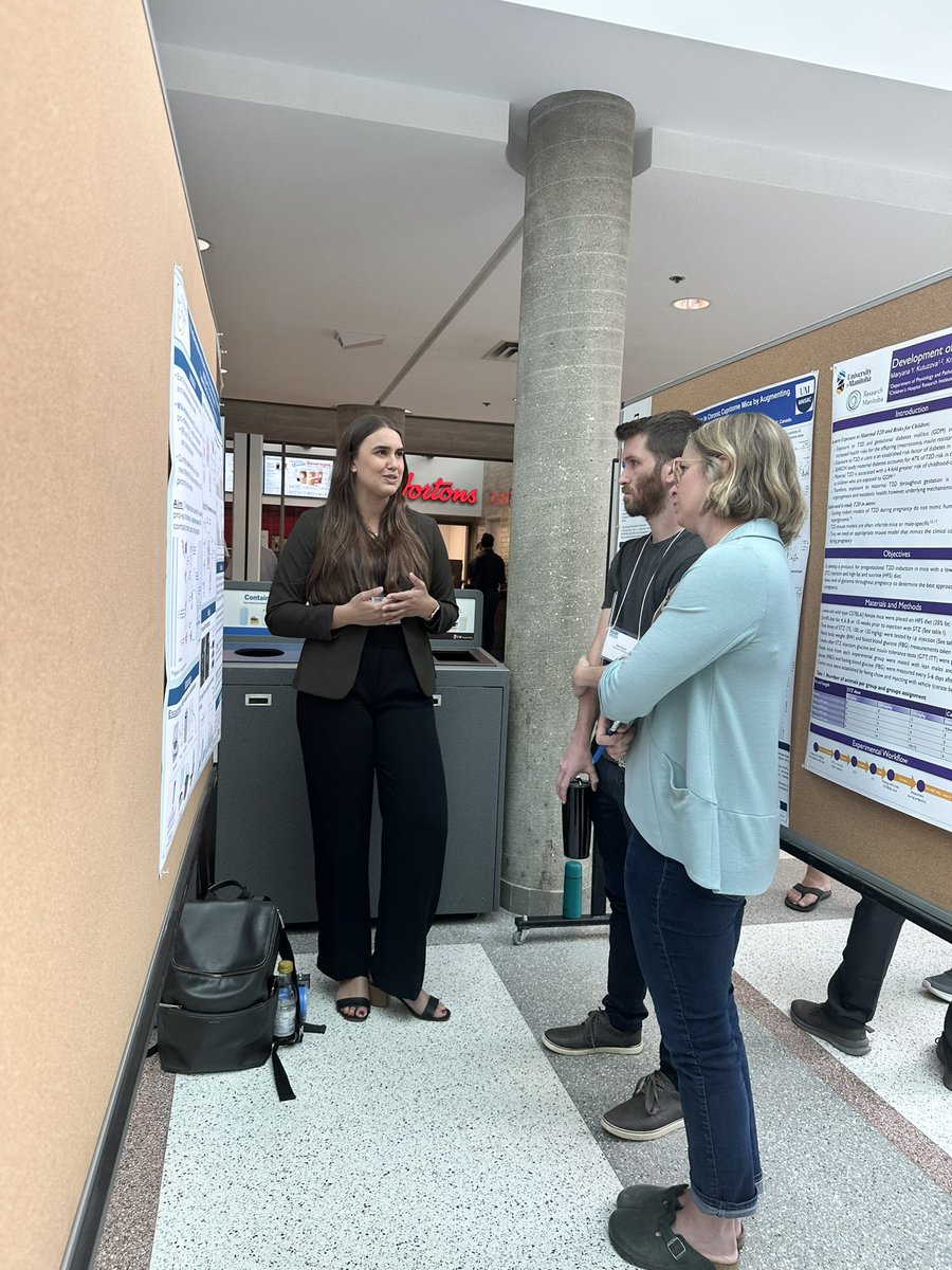DrSanoji's tweet photo. The lab rocked at the Manitoba Student Health Research Forum #MSHRF
3 presented posters @JasmyneStorm @IsabellaaaLuu @FranObtial
The undergrads got a taste of scientific conferences!
@UM_RadyFHS @uwinnipeg @UofWResearch @UWGradStudies
#MILK #milkEVs #prosurvival #DOHaD https://t.co/ZbKpxgBDHo