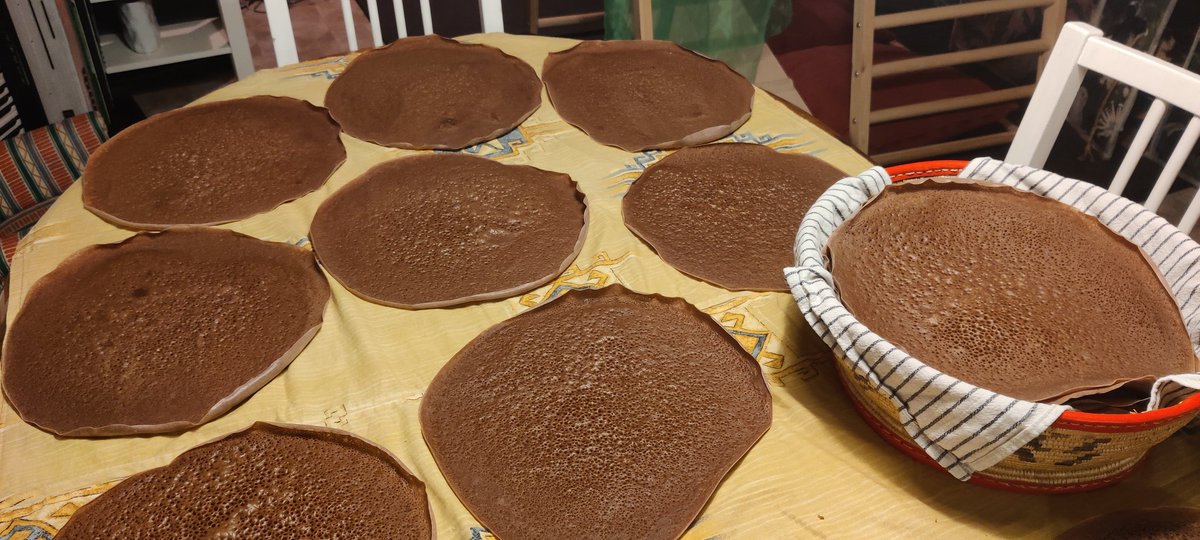 Patrikwesterbe's tweet photo. Har du inte stått och bakat injera fram till midnatt så tvivlar jag på att du verkligen har levt! https://t.co/4uWe6M6tKl