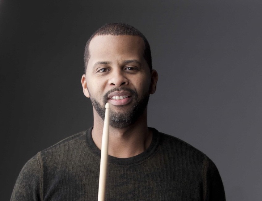 Friday Jazz is back! Featuring live music organized by jazz, R&amp;B, and pop drummer @liljohnroberts, the event will feature two areas in the museum where musicians will play throughout the evening. Reserve your tickets now! bit.ly/3X69wUC