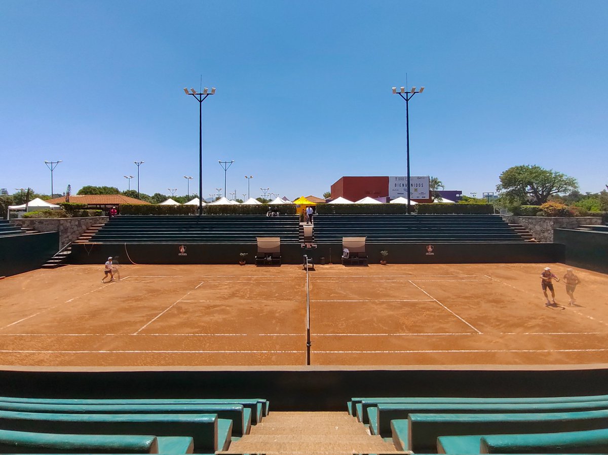 clubatlasmx's tweet photo. 🎾 ¡Excelente lunes! #ClubAtlasColomos https://t.co/yjnkwFPDpv