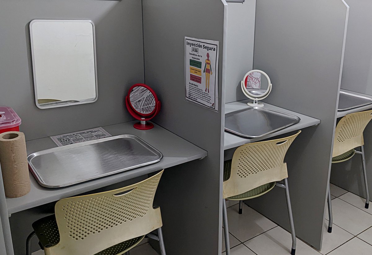 InSightCrime's tweet image. #FromTheField | In Mexicali, Baja California, @VerterAC boasts one of the only safe consumption rooms in Mexico. In this city, overdoses from fentanyl use are on the rise: bit.ly/3nWazJC