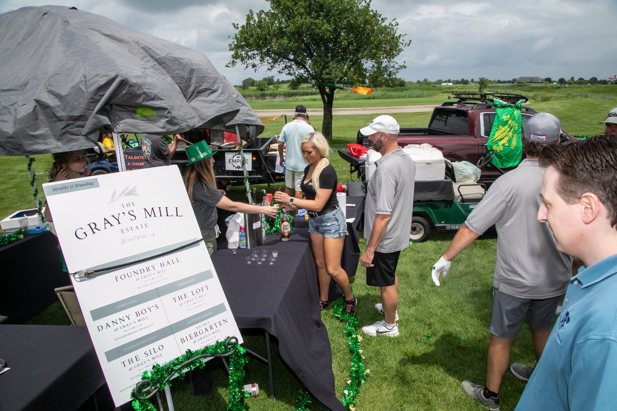 ChicagoRPFPC's tweet photo. Are you or someone you know interested in getting involved at this year's RPFPC Celebrity Golf Outing ?
Email: eventregistration@golfinvite.com 📫
We'd love to have you! 👋
#NFLPAChicago #RPFPC https://t.co/Nn3sPsUofq