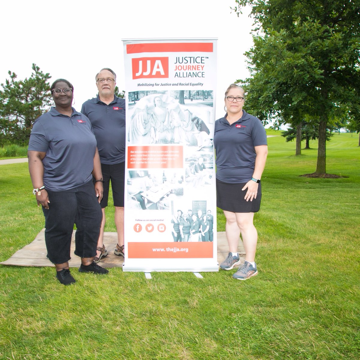 ChicagoRPFPC's tweet photo. Are you or someone you know interested in getting involved at this year's RPFPC Celebrity Golf Outing ?
Email: eventregistration@golfinvite.com 📫
We'd love to have you! 👋
#NFLPAChicago #RPFPC https://t.co/Nn3sPsUofq