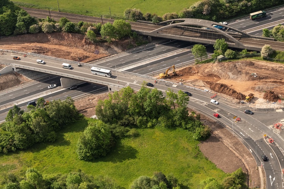 HighwaysNWEST's tweet photo. #M56 #A533 #Runcorn
New bridge open βοΈ
Old bridge demolished βοΈ
M56 restrictions removed βοΈ
Our new Β£27m A533 Expressway bridge was formally completed last week - bang on time - in a VIP tree planting ceremony: https://t.co/kLSHBlvbUi
Thank you for your patience π β€οΈπ https://t.co/SkyPqHQf03