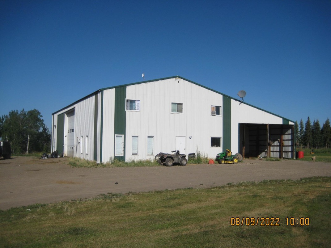 *LIVESTOCK FACILITIES, SHOP* AGRIBUSINESS FOR SALE!
farmmarketer.com/listing/fm/152…

Farm Type: Agribusiness
Acreage (Total): 803
Province: Alberta
Agent: Ken Poffenroth

#Findyourdreamproperty #cdnbeef #cattlefarming #cattle #proudlycanadian #canadianbeef #farm365 #agproud #forsale