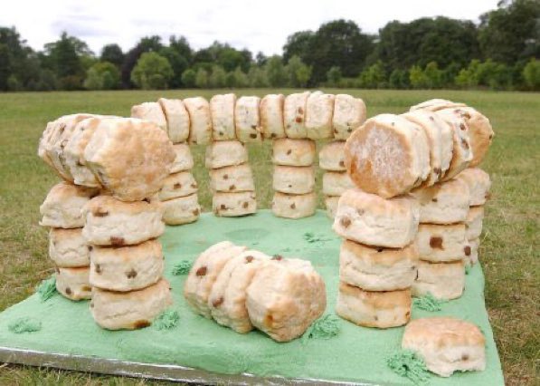 JonColenzo's tweet photo. Sconehenge #jamthencream https://t.co/TxAvEt4K7r