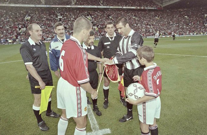 Roy Keane and Eric Cantona at the Munich memorial game, 1998.