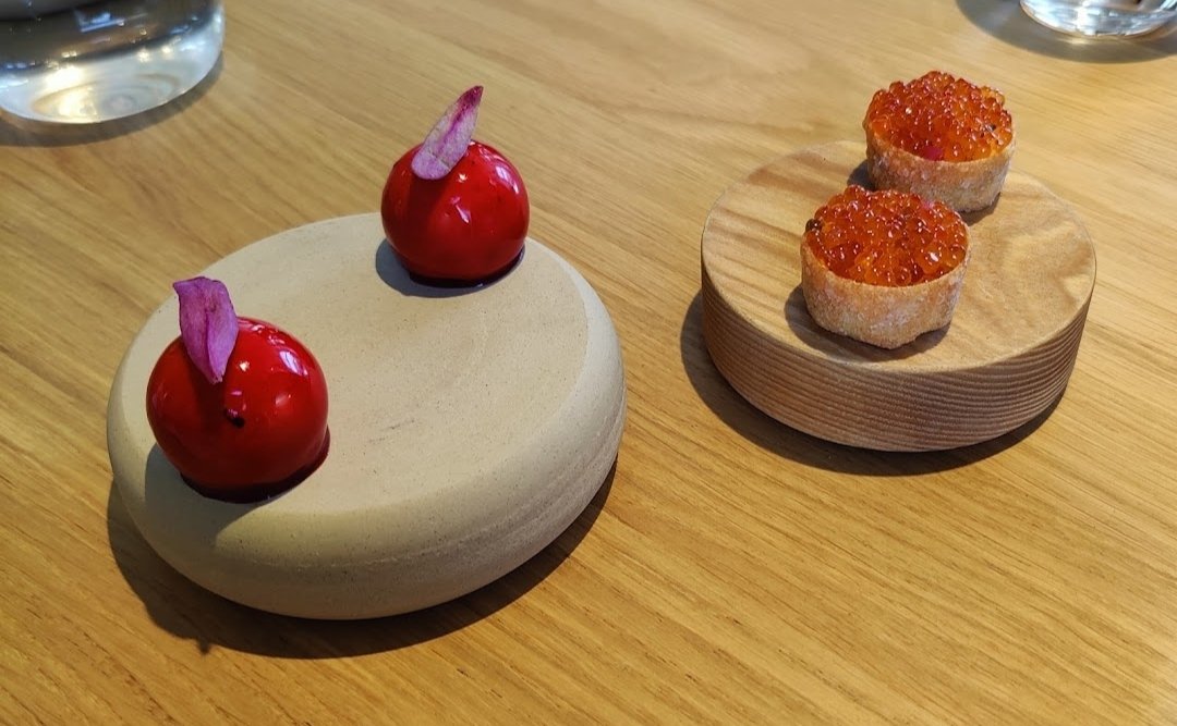 esa100's tweet photo. Really great restaurant #vår. #michelinstar. https://t.co/W0eO7Ldntv