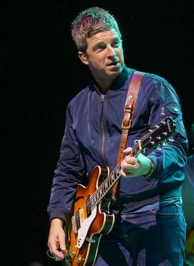 NoelGallagher's tweet photo. California meets Manchester 🏆
Thanks LA, Santa Barbara and, of course, San Diego!
📸: Sharon Latham https://t.co/t1GmBQak0S