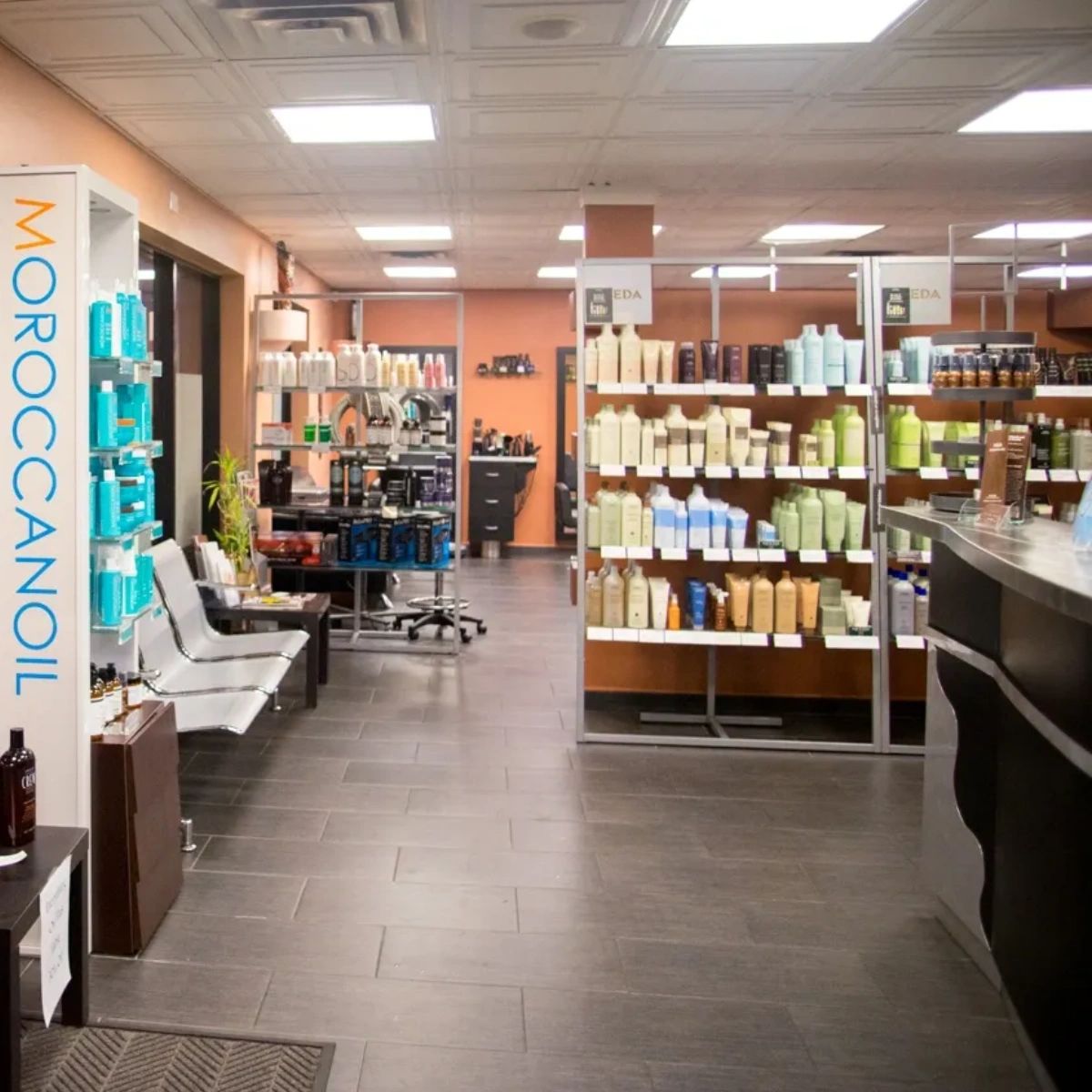 MikelsHairSpa's tweet photo. Beauty should always be a positive experience, which is why we've created a welcoming space that feels like home. Whether you're here for a haircut or a laser treatment, you'll leave feeling refreshed. #EvanstonSalon #SkokieSalon #EvanstonStylist #HairInspo #MikelsHairSalon https://t.co/5Dc3pi5PLe