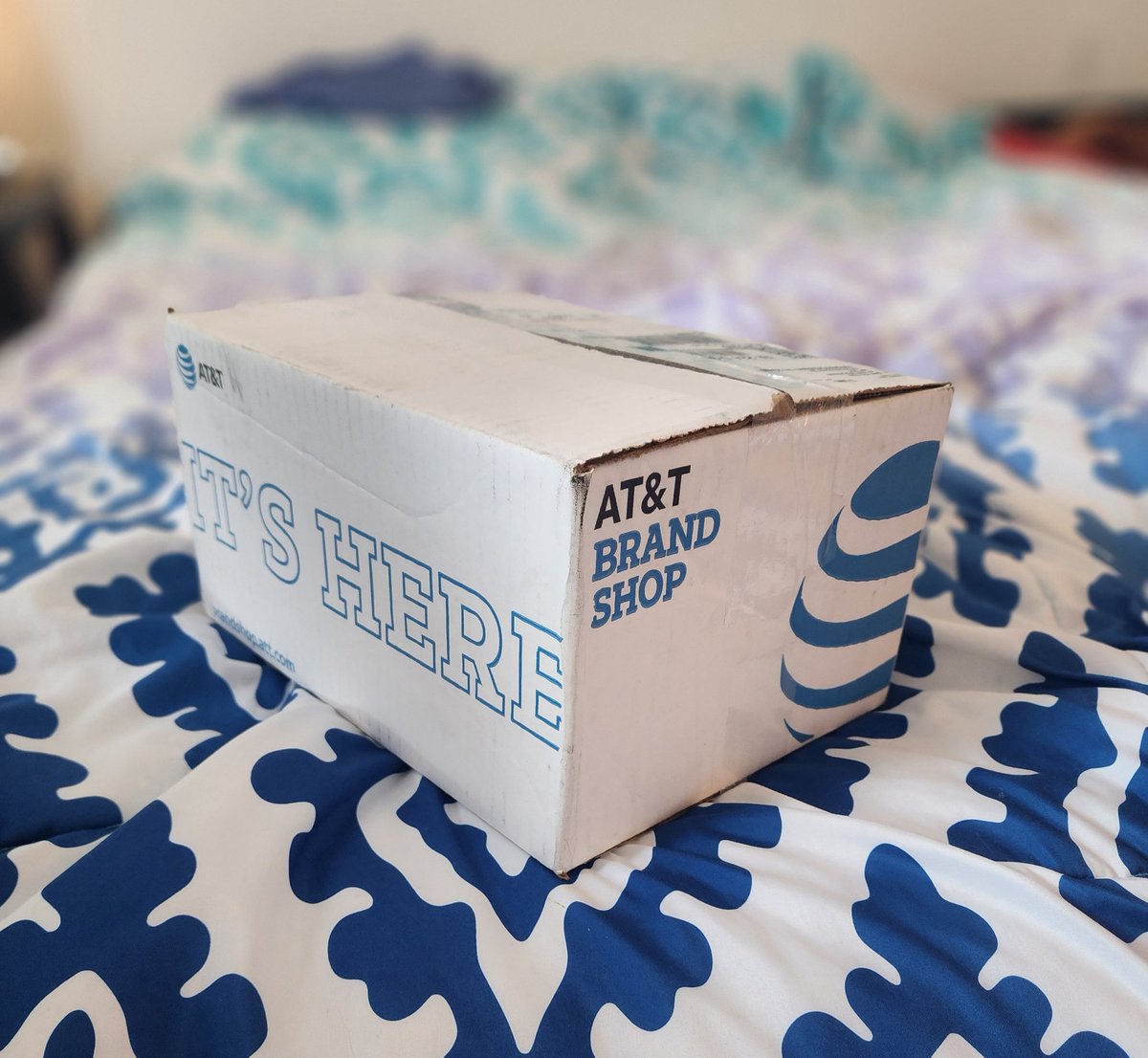 jbradshaw924's tweet photo. It's been a while! Got some new #LifeAtATT swag! Including the official LifeAtATT shirt! #StayConnected #MBCGoodStuff #wegotyourbackoffice @ATT @LifeAtATT @mbcgoodstuff @boardman_fun https://t.co/K70ZqA2eOy