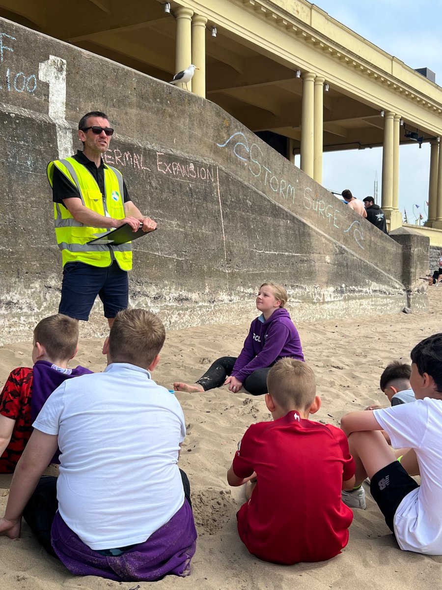 Gladstone Barry tweet media