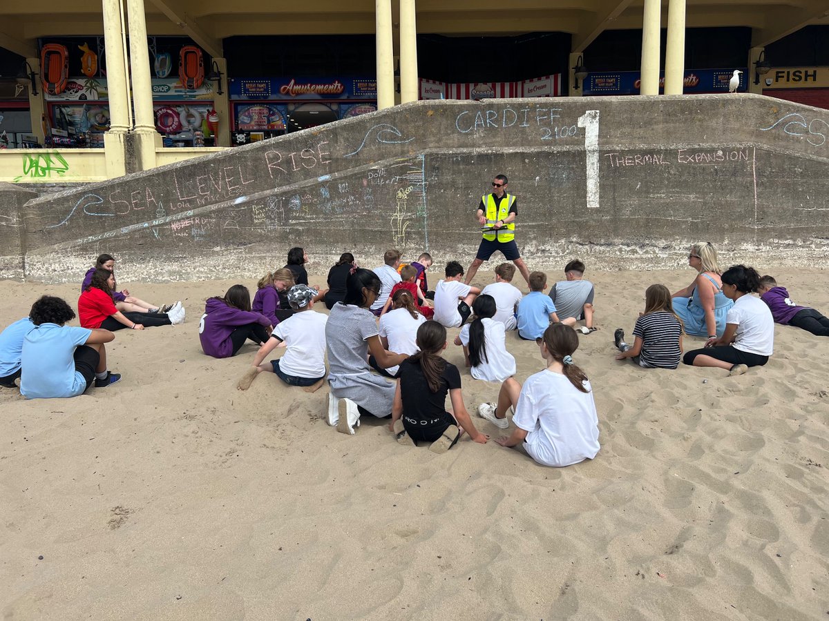 Gladstone Barry tweet media