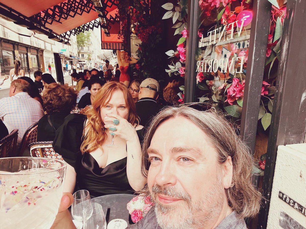 amyturnsharp's tweet photo. I ❤️Paris. https://t.co/f6Pz9n8WHx