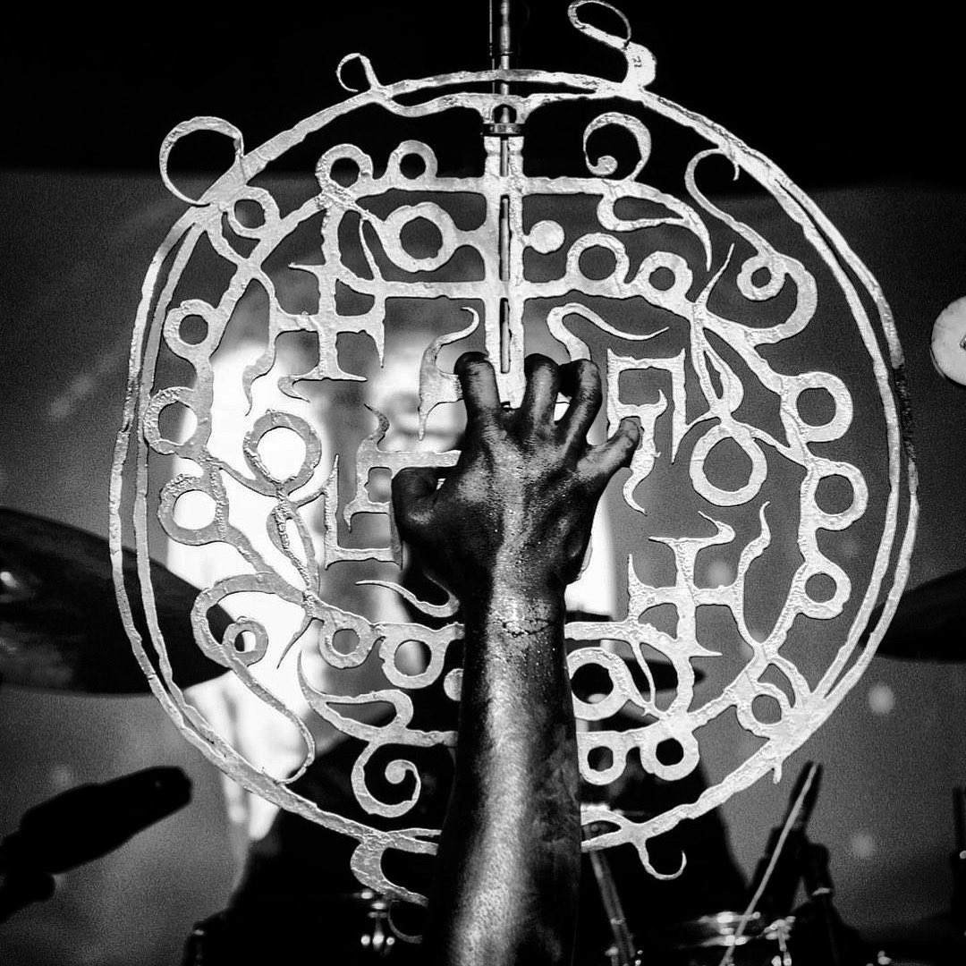 SWITZERLAND! The Vortex is in Zurich tonight! Come celebrate the Undying Mirage in all its splendour in just a few hours at Dynamo! 

#gaerea #mirage #blackmetal #zurich