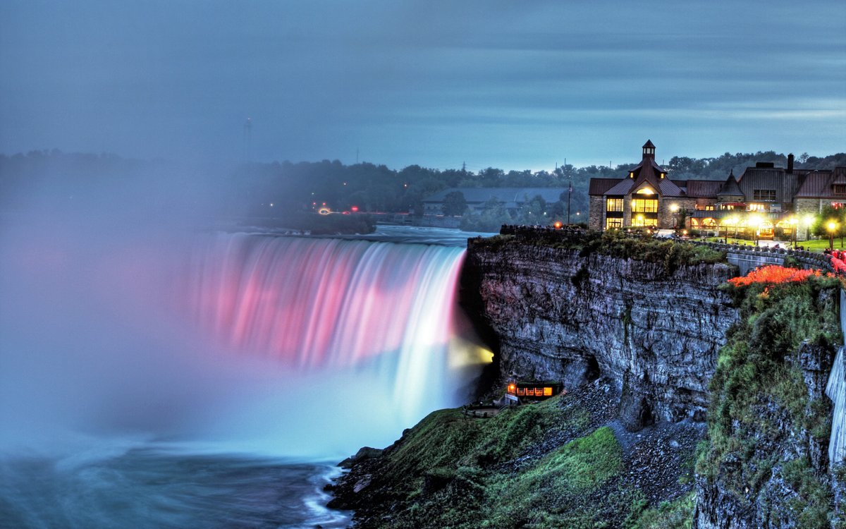 NFallsTourism's tweet photo. We are pleased to advise that, with the lifting of fire bans in the area, Niagara Falls will once again present the popular 5 minute fireworks show at 10:00pm daily, effective Tuesday, June 13, 2023. The Falls Illuminations will continue this evening as scheduled. https://t.co/90szPrNGT2
