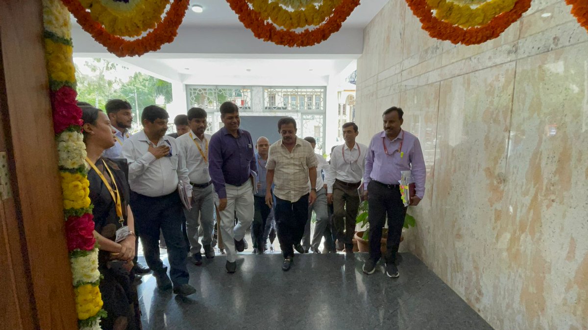Today's Meeting held By B Z Zameer Ahmad Khan sir minister for Minority dept officials Meeting at Azad bhavan Bangalore