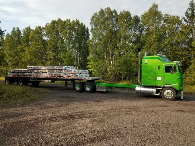 Stretched cabover - Wisconsin