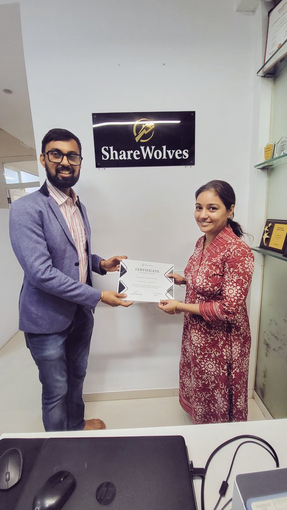 chiragvbavisi's tweet photo. A break from technicals..focusing on the roots of any successful mindset🧠
session on psychology for traders 
Great people..
Great discussions..
Thank you guys🙏🙏🙏
#sharewolves #tradermindset #psychology #chiragvbavisi #sharemarket #technicalanalysis https://t.co/QjTIWgbfNL