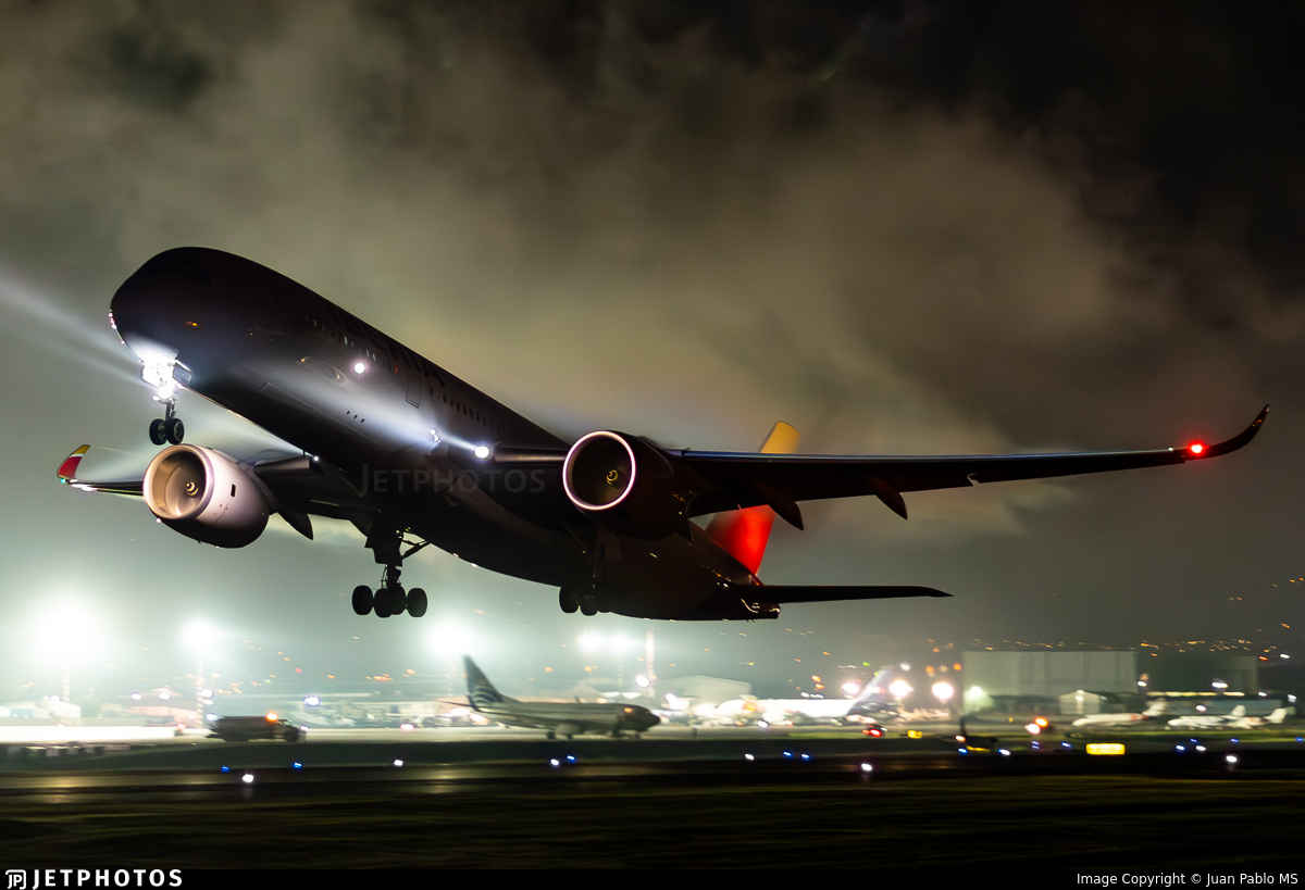 JetPhotos tweet media