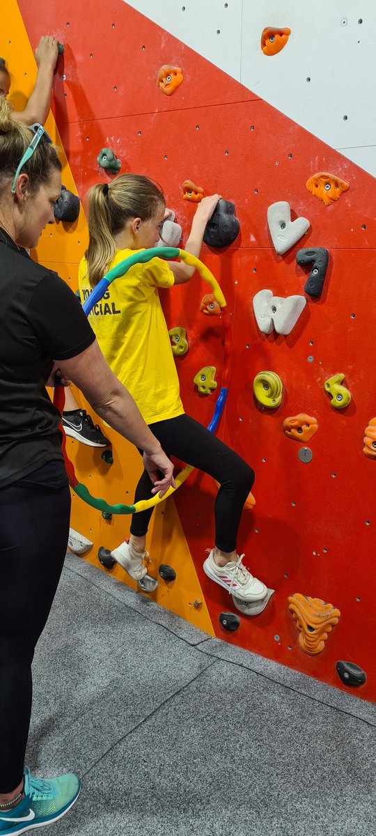 ChipSportPart's tweet photo. What a fantastic afternoon of climbing by the Talent Team children π brilliant experience and everyone had an awesome time! Big thanks to all the instructors at The Arc for making it #thebestfun https://t.co/kmIGWk4xoO